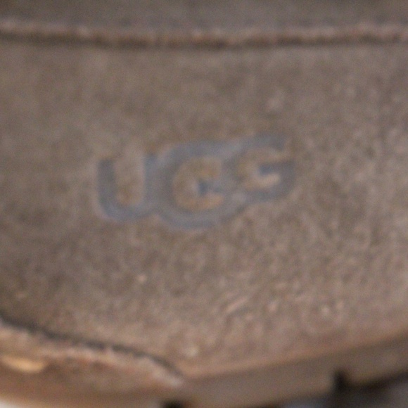 UGG, Dakota slippers moccasin - Picture 5 of 9